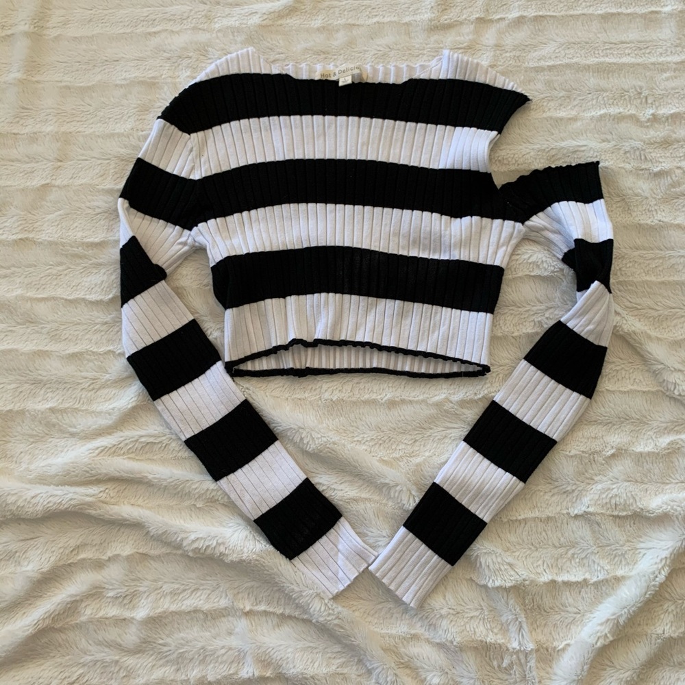 Black and white striped cropped sweater
